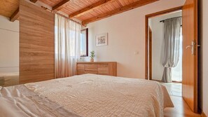 1 camera, una scrivania, Wi-Fi gratuito, lenzuola