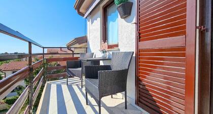 Rustic studio apartment just 700 meters to the beach with sea view