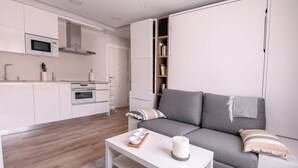 Apartment, 1 Bedroom, Balcony, City View | Living room - Apartamentos Casalarreina (Casalarreina)