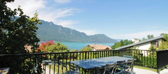 Comfortable villa with a view of Lake Bourget