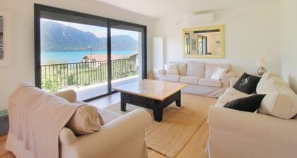 Comfortable villa with a view of Lake Bourget