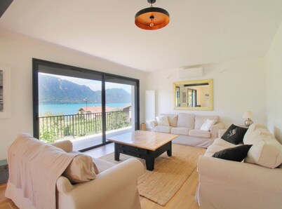 Comfortable villa with a view of Lake Bourget
