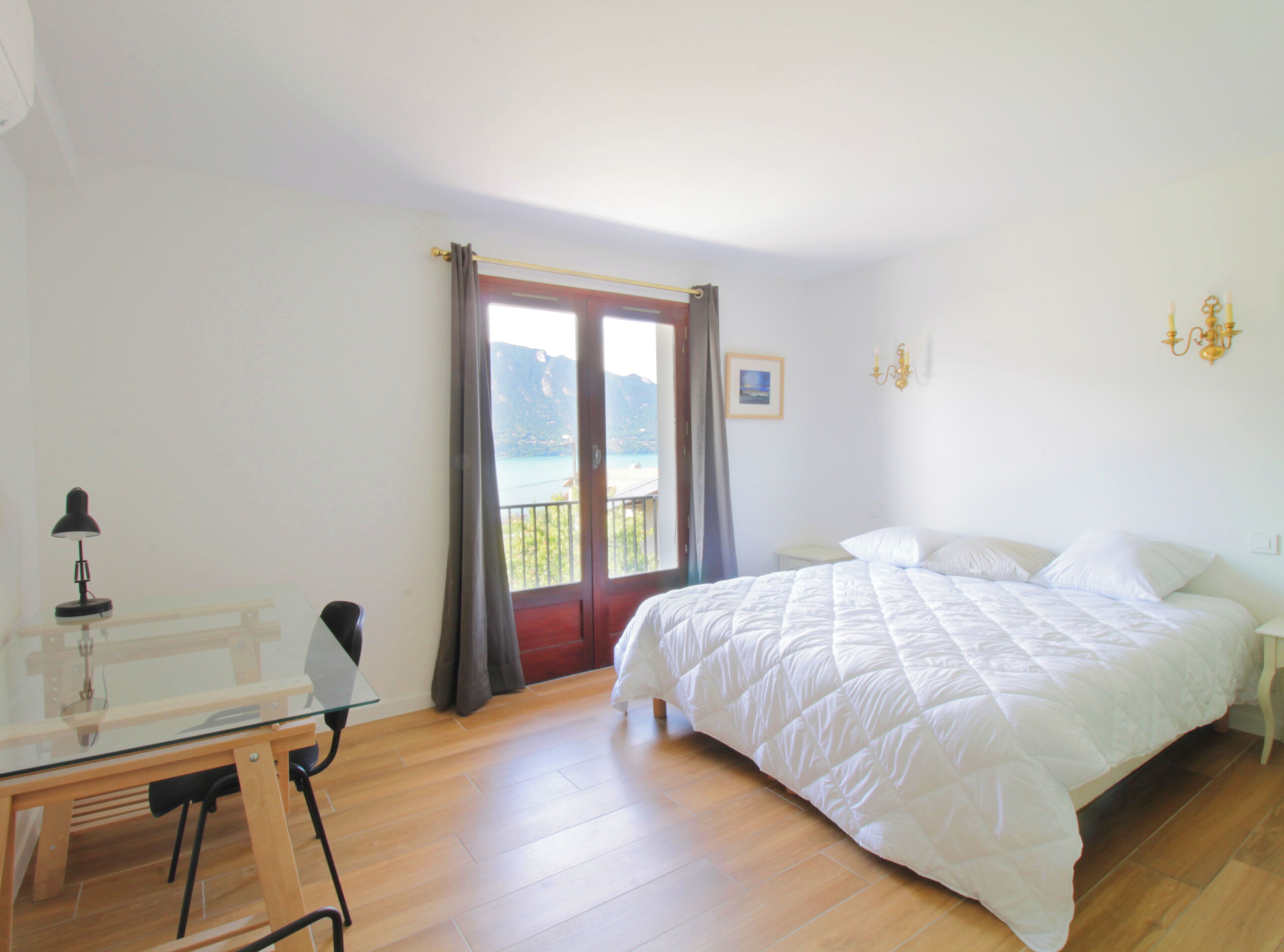 4 bedrooms, iron/ironing board, travel cot, WiFi