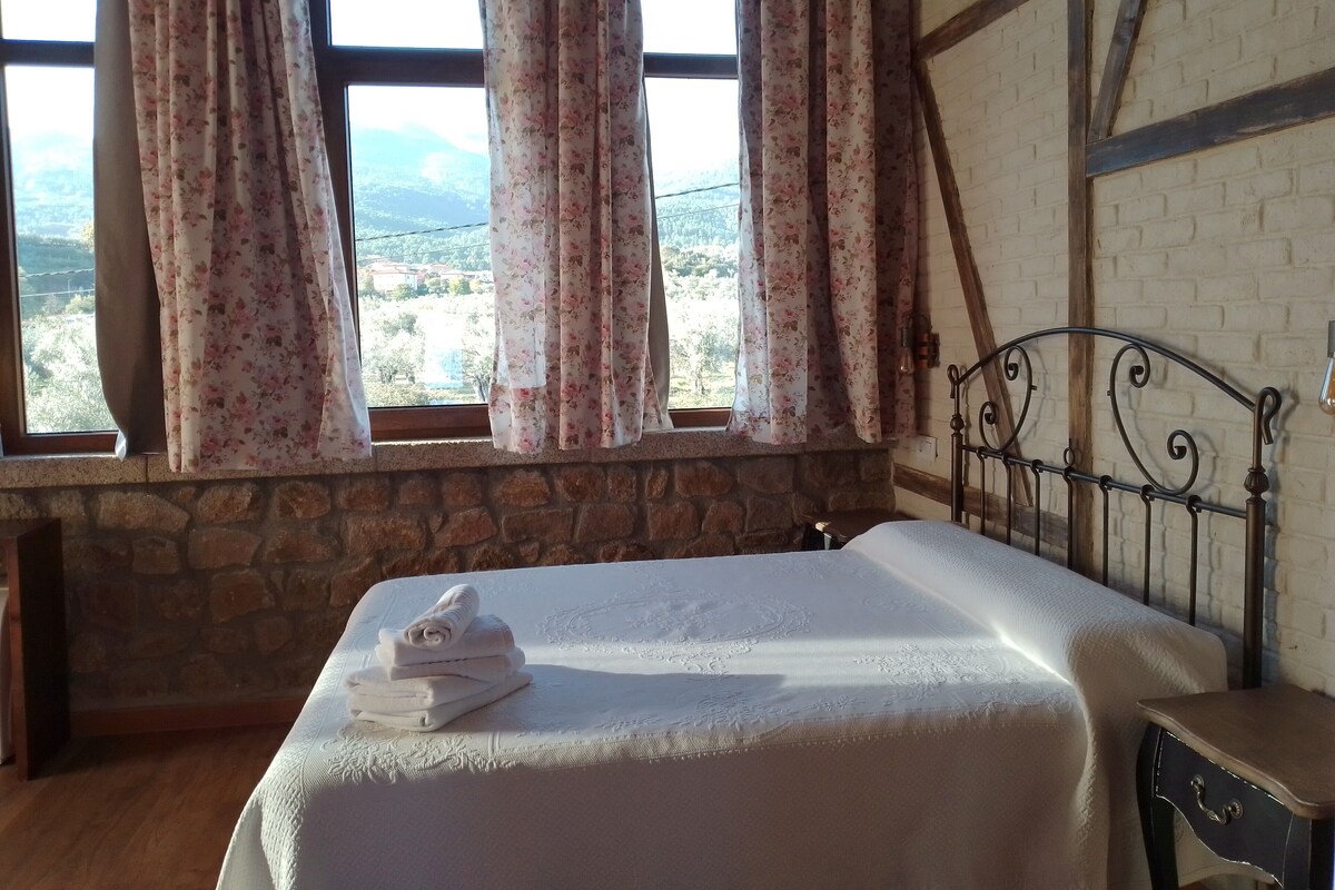 Deluxe Double Room, Terrace, Corner