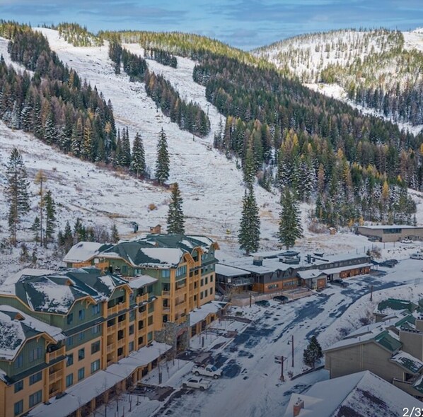 Exterior - Ski in-Ski out Morning Eagle 3-bedroom condo in Whitefish (Whitefish)