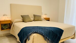 1 bedroom, iron/ironing board, travel cot, WiFi