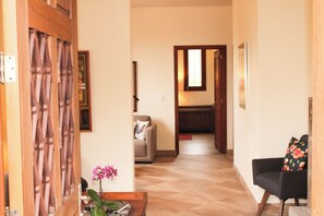Deluxe Apartment | Living area