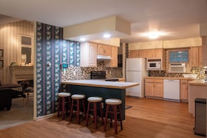 Private kitchen - Edna's Place at Meadow Hill (Newburgh)
