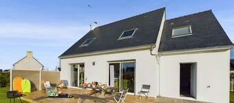 À 300m de la côte sauvage, maison familiale pour 8