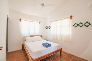 2 bedrooms, WiFi, bed sheets - Linda House, Playa Maderas (Rivas)