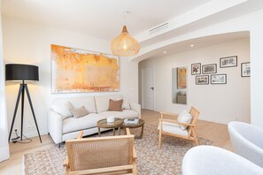 TV - Gutenberg Beach - Holiday Apartment in Malaga (Málaga)