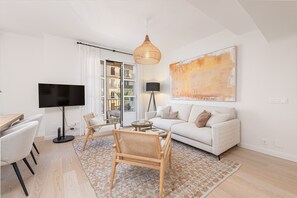 TV - Gutenberg Beach - Holiday Apartment in Malaga (Málaga)