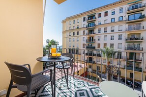 Outdoor dining - Gutenberg Beach - Holiday Apartment in Malaga (Málaga)