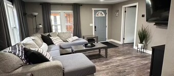Indoor Fish Cleaning - Darts - Poker - Newly Remodeled 