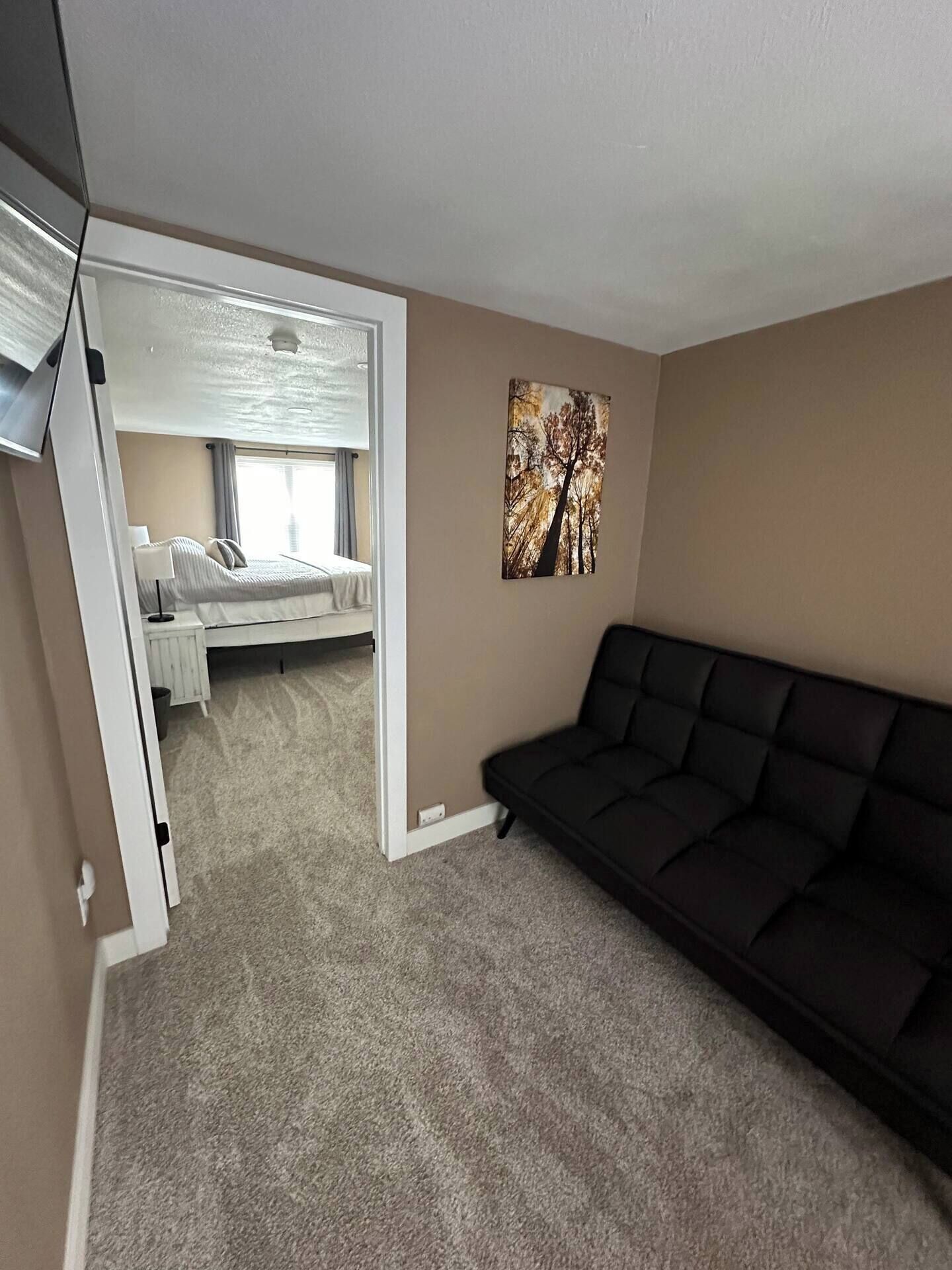 3 habitaciones, tabla de planchar con plancha y wifi gratis 