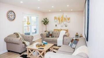 Smart TV, fireplace, video games, table football