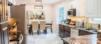 Luxury Riverfront Villa Walk to Beach