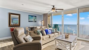 Unclassified image, 4 of 72, button - Emerald Beach Resort 2028 (Panama City Beach)