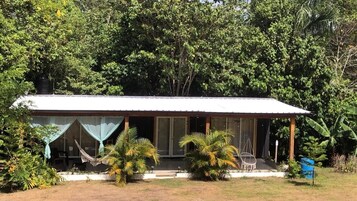 Fachada de la propiedad