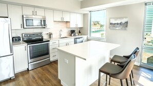 Classic Apartment, Kitchen | Private kitchen - Summer House (Stamford)