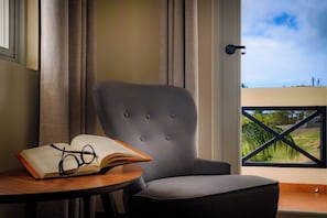 Premium bedding, pillow-top beds, individually decorated - Club Vieques - Adults Only Resort - LGBT Friendly (Vieques)