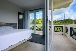King Bed Scenic View - Room 2 | Terrace/patio