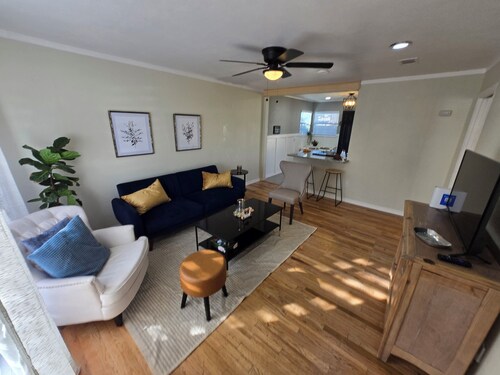 Charming 2-bedroom house in Lubbock TX,  Walking Distance from Texas Tech