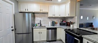Charming 2-bedroom house in Lubbock TX,  Walking Distance from Texas Tech