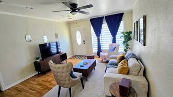 Smart TV, books, stereo