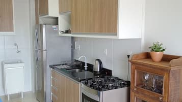 Lägenhet Premium - tillgång till pool - utsikt mot stranden | Eget kök | Kylskåp, mikrovågsugn, ugn och spishäll