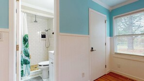 Shower, towels, soap, shampoo