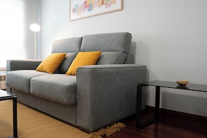 Smart TV, books - Centrally located apartment in Vigo 5 minutes from Puerta del Sol (Vigo)