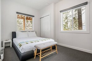 2 habitaciones, escritorio, wifi gratis y ropa de cama 
