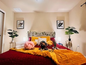 4 habitaciones, escritorio, tabla de planchar con plancha y wifi gratis 