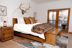 5 bedrooms, iron/ironing board, WiFi, bed sheets - Sleeps 22 Hot Tub  3 Car Garage Sauna Gym  (Angel Fire)