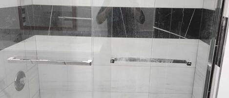 Gemeinsamer Schlafsaal, 1 Schlafzimmer, Raucher, Stadtblick | Badezimmer