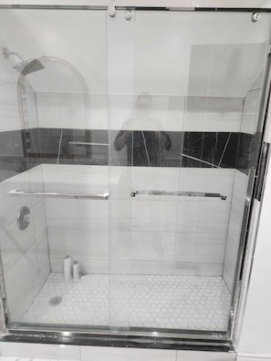 Shared Dormitory, 1 Bedroom, Smoking, City View | Bathroom