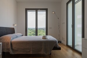 1 quarto, Wi-Fi de cortesia, roupa de cama