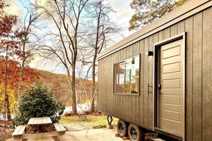 تناول الطعام بالخارج