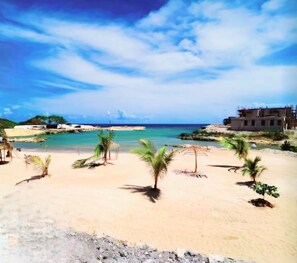 Sur la plage, serviettes de plage