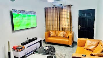 Family Apartment, Balcony, City View | Living area