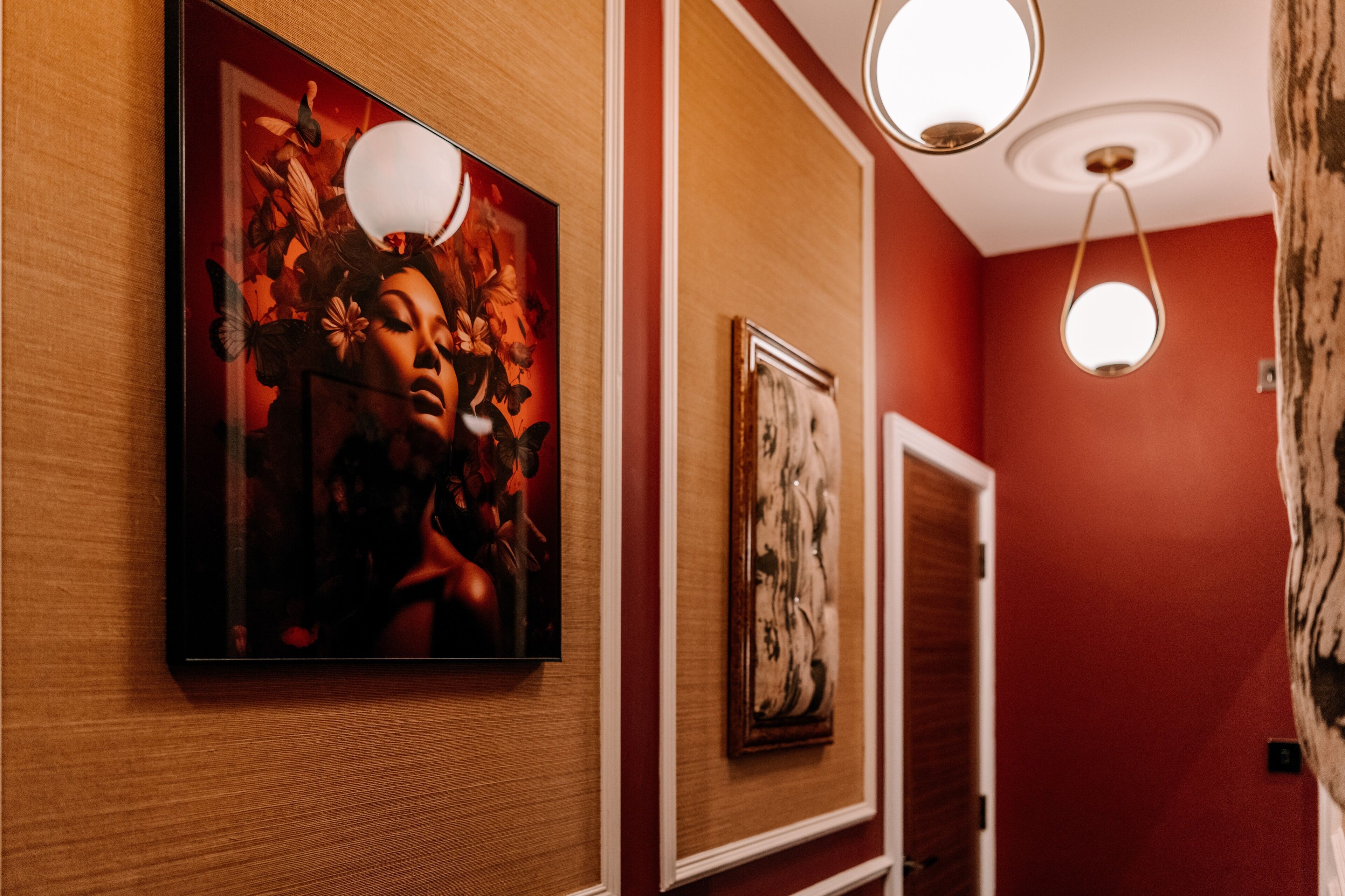 Suite, 1 Bedroom, Private Bathroom, Courtyard View | 1 bedroom, desk, laptop workspace, soundproofing