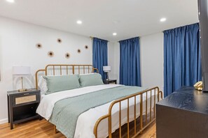 4 quartos, escrivaninha, Wi-Fi de cortesia, roupa de cama