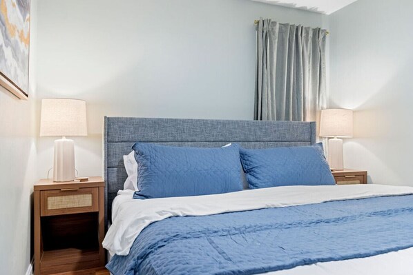 4 bedrooms, desk, free WiFi, bed sheets