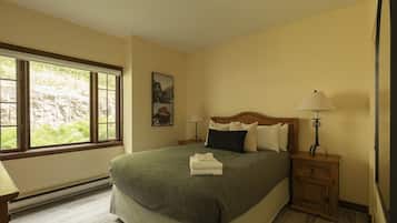 Bügeleisen/Bügelbrett, Reisekinderbett, WLAN, Bettwäsche
