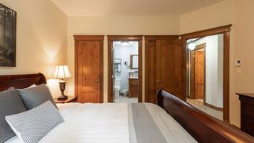 2 habitaciones, tabla de planchar con plancha, wifi y ropa de cama