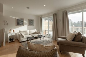 TV, peis og stereoanlegg