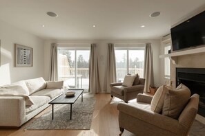 TV, peis og stereoanlegg