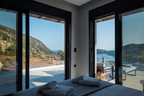 5 slaapkamers, een strijkplank/strijkijzer, wifi, beddengoed