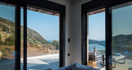 Luxury 5 Bedrooms New Build Sea View Villa With Stuning Modern Design